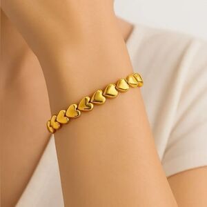 Gold Heart Bracelet Q743